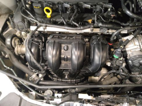 Used 2019 Ford Escape S image 30