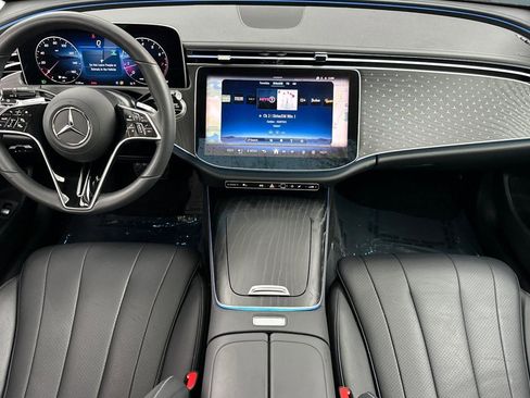 New 2025 Mercedes-Benz E 350 4MATIC Sedan image 16