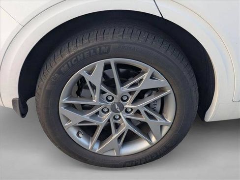Used 2023 Genesis GV70 2.5T w/ Advanced Package AWD/4WD image 6