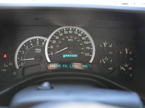 Used 2005 HUMMER H2 Base w/ Preferred Equipment Group image 26