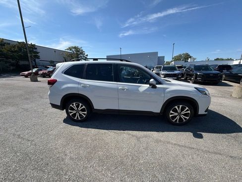 Used 2022 Subaru Forester Limited AWD/4WD image 4