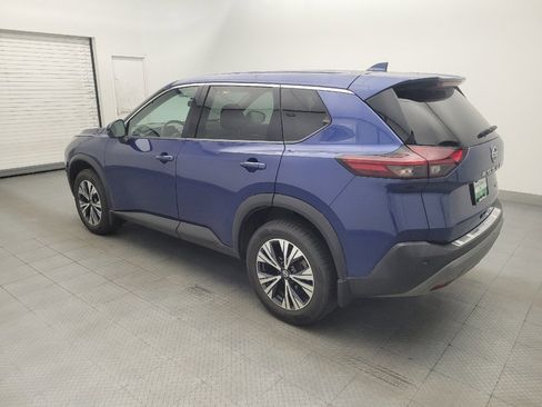 Used 2021 Nissan Rogue SV FWD image 3