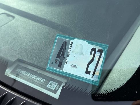 Used 2018 Ford E-350 and Econoline 350 Super Duty w/ Power Windows & Locks Group image 24