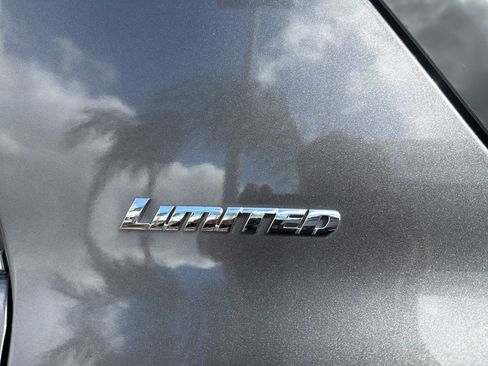 Used 2020 Toyota 4Runner Limited image 11