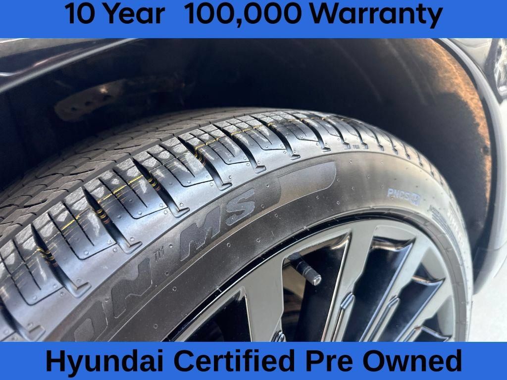 Used 2025 Hyundai Santa Fe Calligraphy AWD/4WD image 16