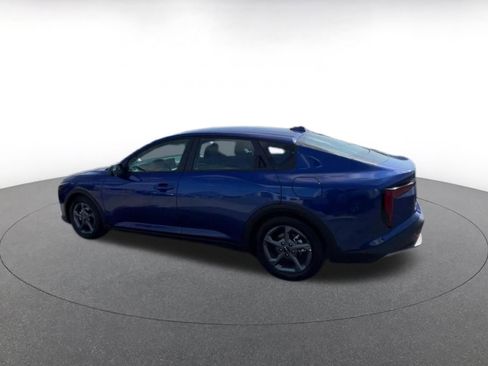 Used 2025 Kia K4 FWD image 10