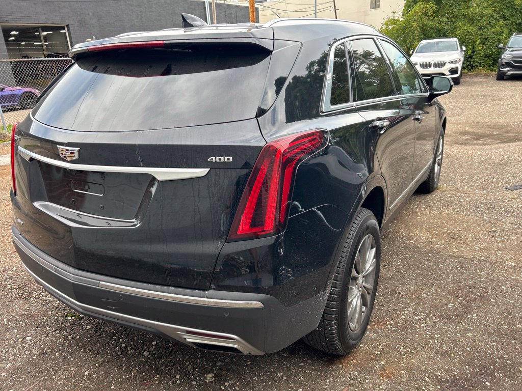 Used 2022 Cadillac XT5 Premium Luxury w/ Technology Package AWD/4WD image 7