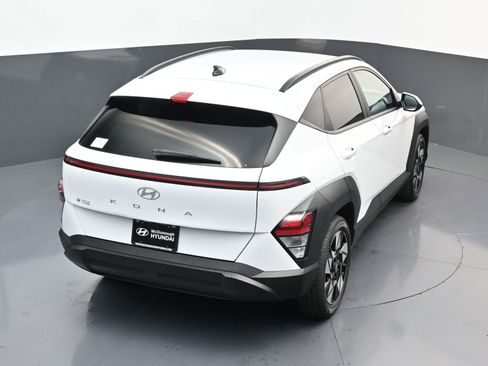 Certified 2025 Hyundai Kona SEL FWD image 15