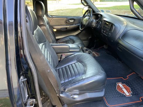 Used 2000 Ford F150 Harley-Davidson RWD image 13