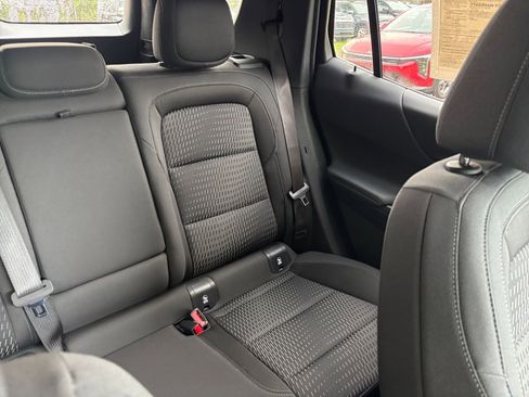 Used 2025 Chevrolet Equinox LT image 38