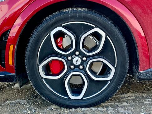 Used 2023 Ford Mustang Mach-E GT image 13