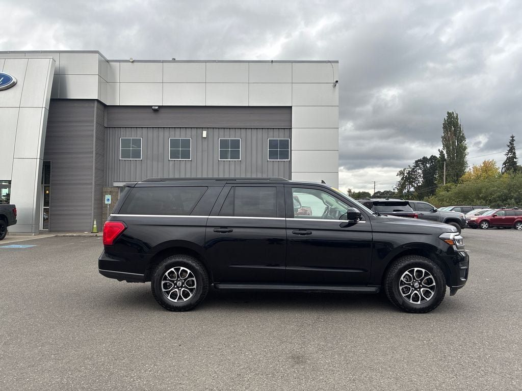 Used 2024 Ford Expedition Max XLT AWD/4WD image 8