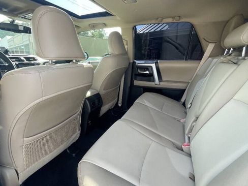 Used 2016 Toyota 4Runner SR5 Premium RWD image 16