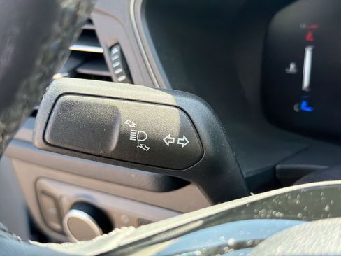 Used 2023 Ford Escape Active AWD/4WD image 28