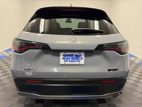 Used 2025 Honda HR-V Sport image 11