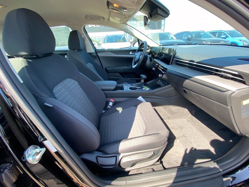 New 2026 Kia K5 LXS FWD image 26
