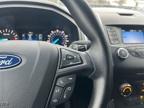 Used 2019 Ford Edge SE w/ SE Fleet Driver's Package image 18