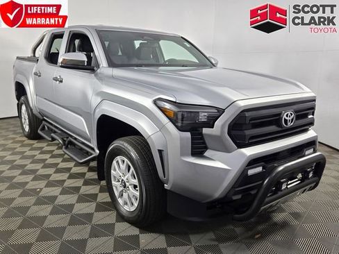 Used 2025 Toyota Tacoma SR image 1