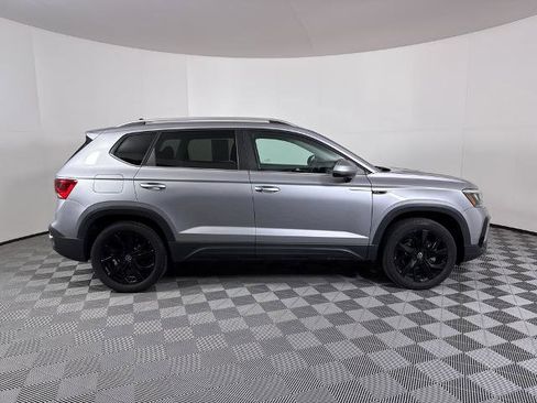 Used 2023 Volkswagen Taos SE image 13