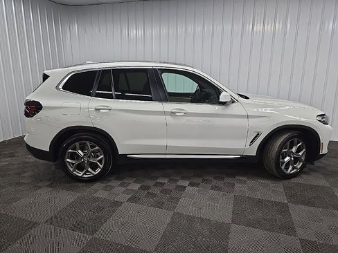 Used 2024 BMW X3 xDrive30i w/ Premium Package image 2