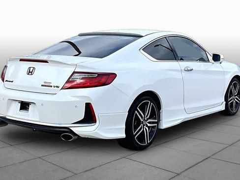 Used 2016 Honda Accord Touring image 13