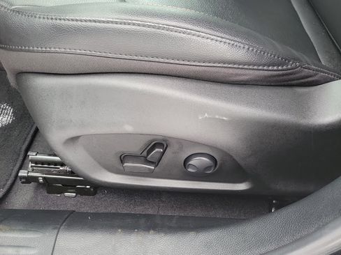 Used 2024 Jeep Compass Limited image 9