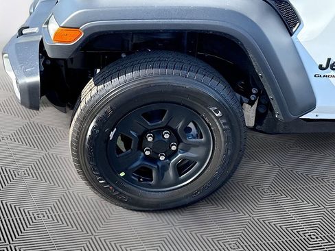 New 2026 Jeep Gladiator Sport image 34