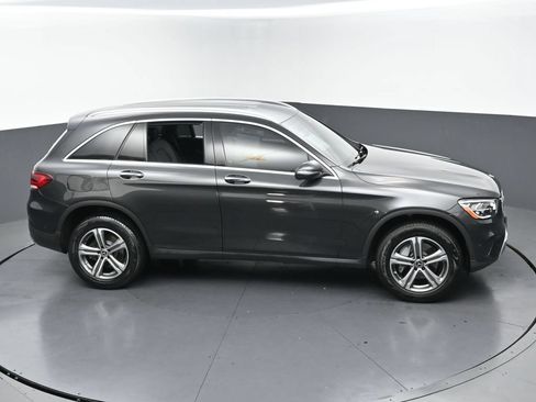 Used 2022 Mercedes-Benz GLC 300 w/ Premium Package Lite image 4
