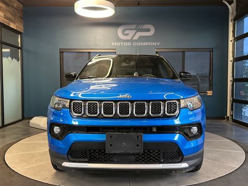 Used 2024 Jeep Compass Limited AWD/4WD image 8