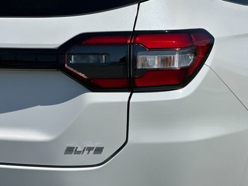 New 2025 Honda Pilot Elite image 12