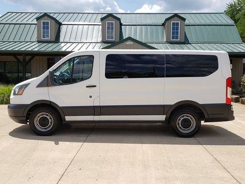 Used 2018 Ford Transit 150 XL RWD image 2