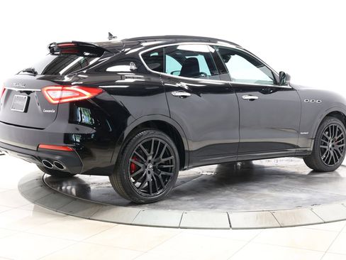 Used 2020 Maserati Levante GranSport AWD/4WD image 4