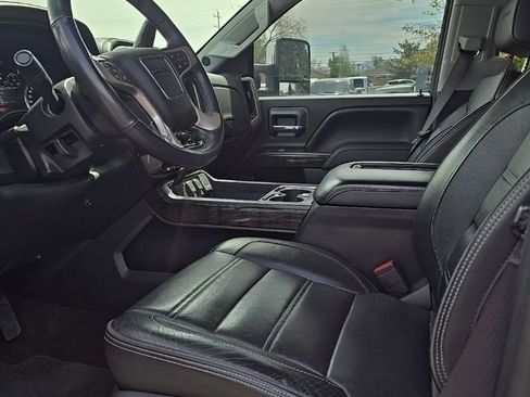 Used 2016 GMC Sierra 2500 Denali w/ Duramax Plus Package image 3