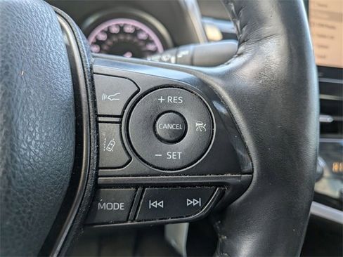 Used 2022 Toyota Camry SE w/ Cold Weather Package image 13