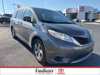 Used 2014 Toyota Sienna LE