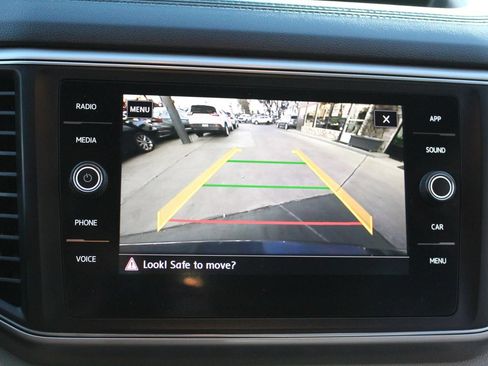 Used 2018 Volkswagen Atlas SE FWD image 18