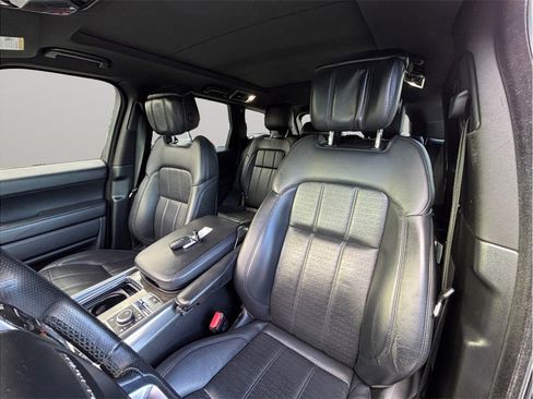 Used 2018 Land Rover Range Rover Sport HSE Dynamic image 19