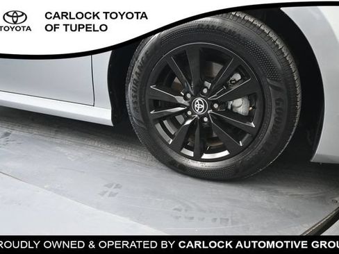 Used 2026 Toyota Camry LE w/ Convenience Package FWD image 14