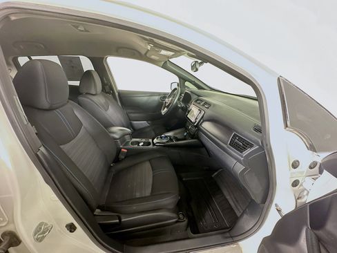 Used 2023 Nissan Leaf SV Plus image 32