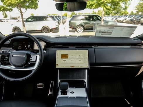 New 2026 Land Rover Range Rover SE AWD/4WD image 17