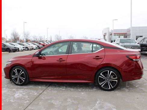 Certified 2022 Nissan Sentra SR image 4