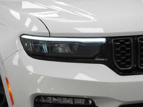 New 2025 Jeep Grand Cherokee Summit w/ Obsidian Package image 5