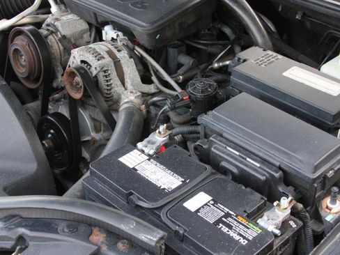 Used 2010 Jeep Grand Cherokee Laredo image 24