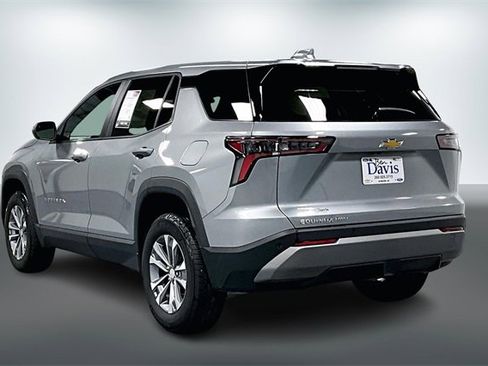 Used 2025 Chevrolet Equinox LT image 5