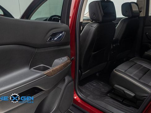 Used 2020 GMC Acadia Denali w/ Denali Ultimate Package image 22