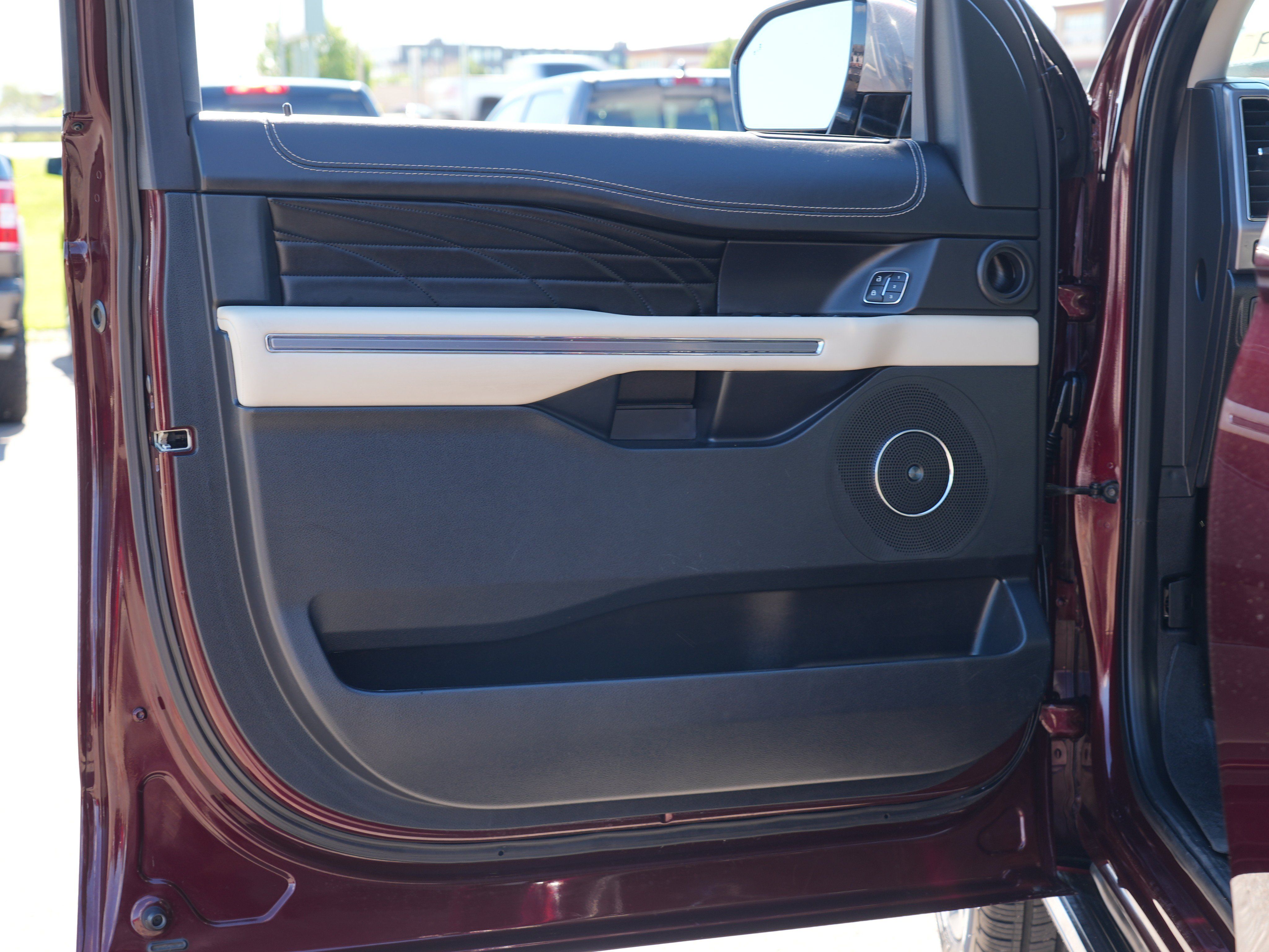 Used 2020 Ford Expedition Platinum AWD/4WD image 14