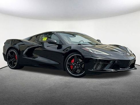 Used 2020 Chevrolet Corvette Stingray Preferred Cpe w/ 2LT Preferred Equipment Group image 2