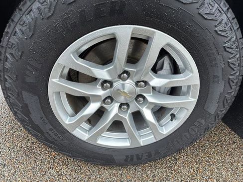 Used 2020 Chevrolet Silverado 1500 LT w/ All-Star Edition image 9