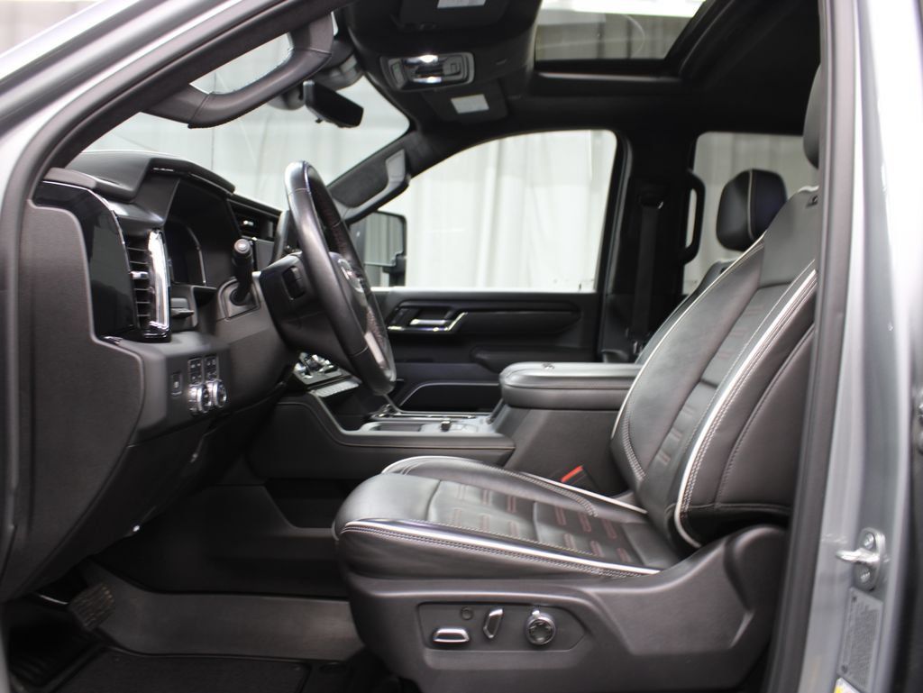 Used 2024 GMC Sierra 2500 AT4X AWD/4WD image 15