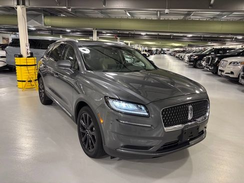 Used 2023 Lincoln Nautilus Reserve w/ Monochromatic Package AWD/4WD image 1